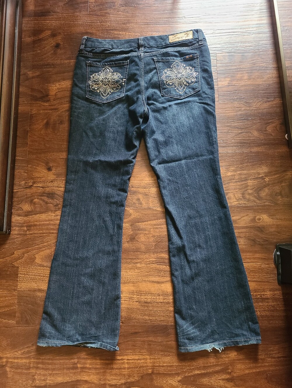 Y2K Seven7 Dark Blue Flare Jeans with Embellished Back Pockets
